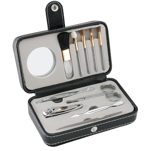 SET DE MANICURE Y BROCHAS YOUNG